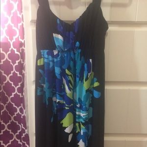 Juniors black w floral print on front